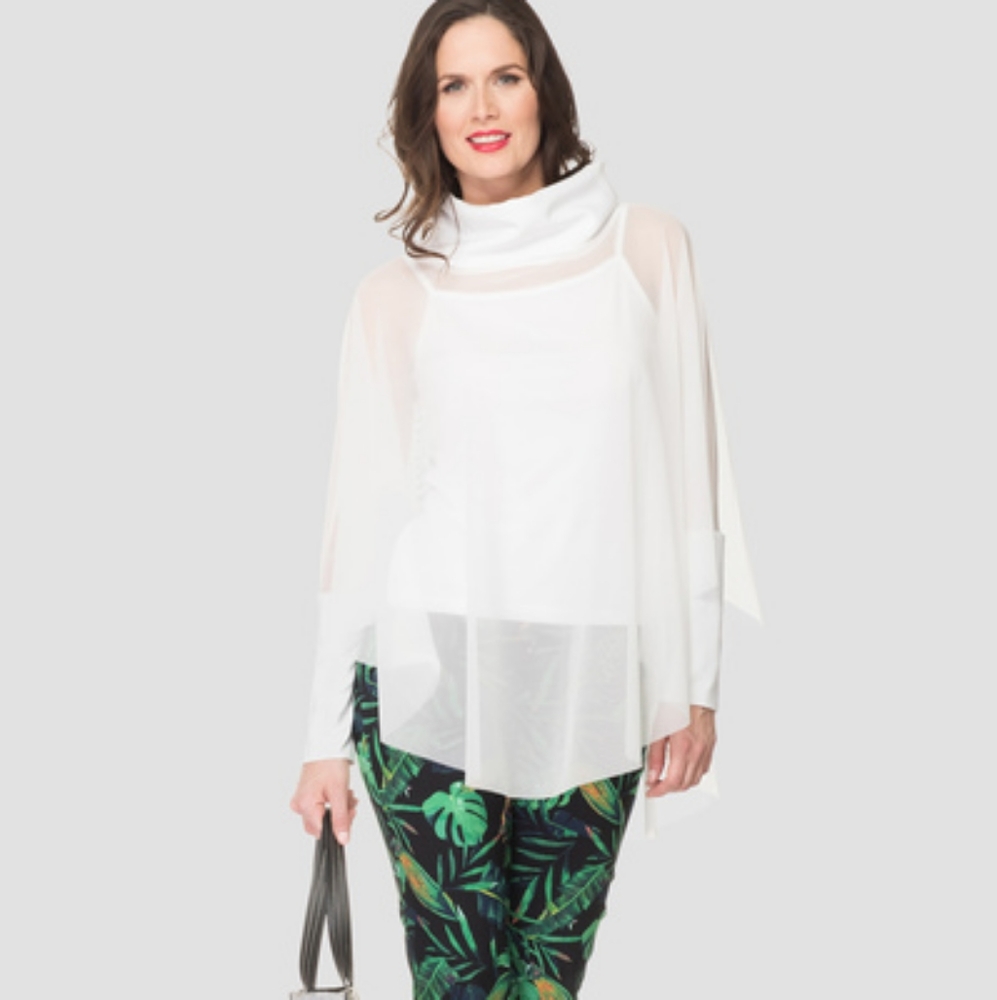 JOSEPH RIBKOFF

Blouse Size 16